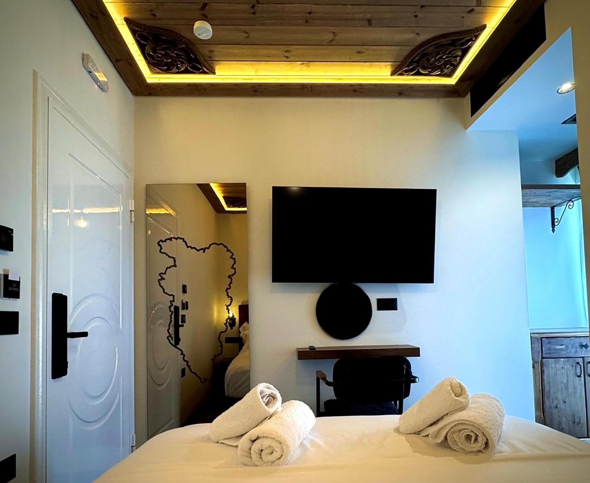Boutique Hotel Empire Of Martin Гирокастра Экстерьер фото